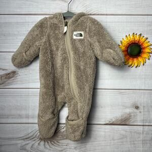 the north face baby bear one piece 0-3M‎